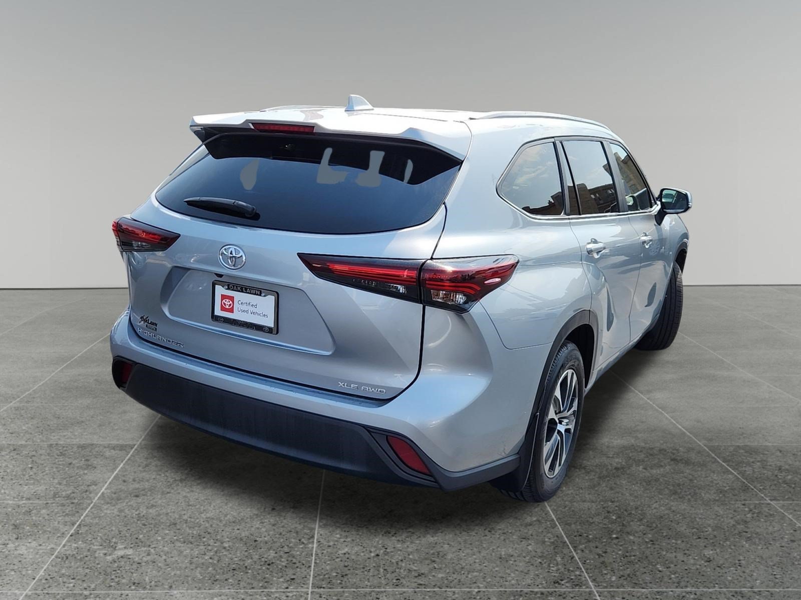Certified Used 2025 Celestial Silver Metallic Toyota XLE image 7