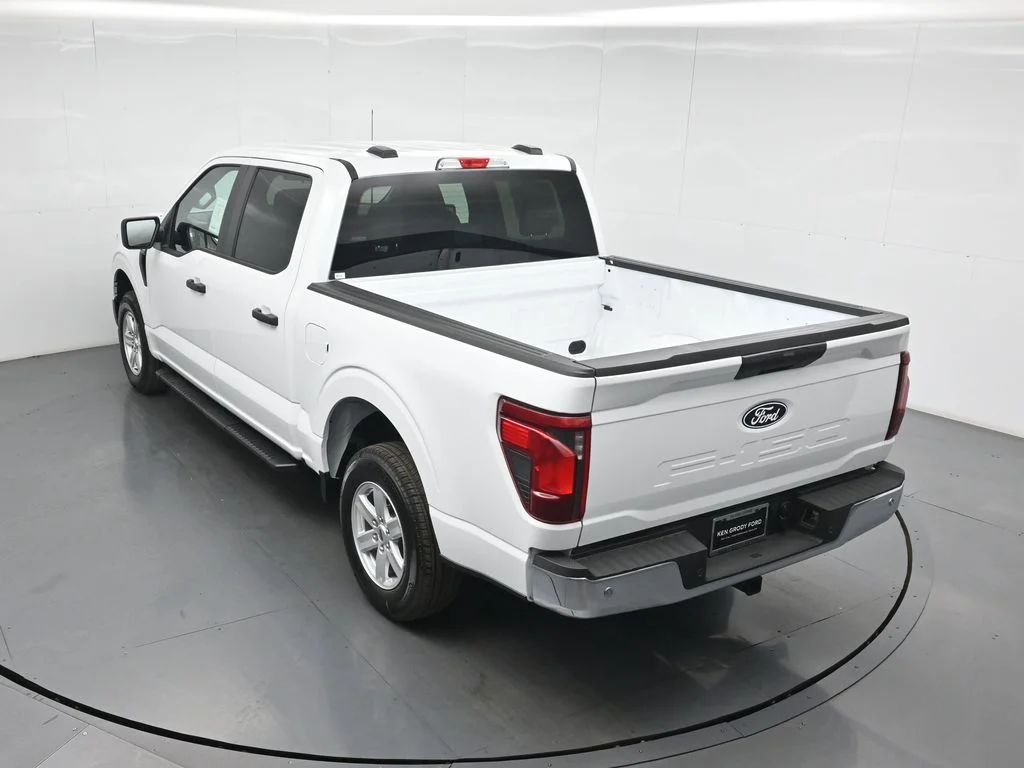 New 2026 White Ford XL image 36