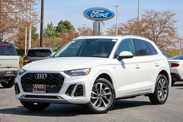 2024 Audi Q5 45 S line Premium