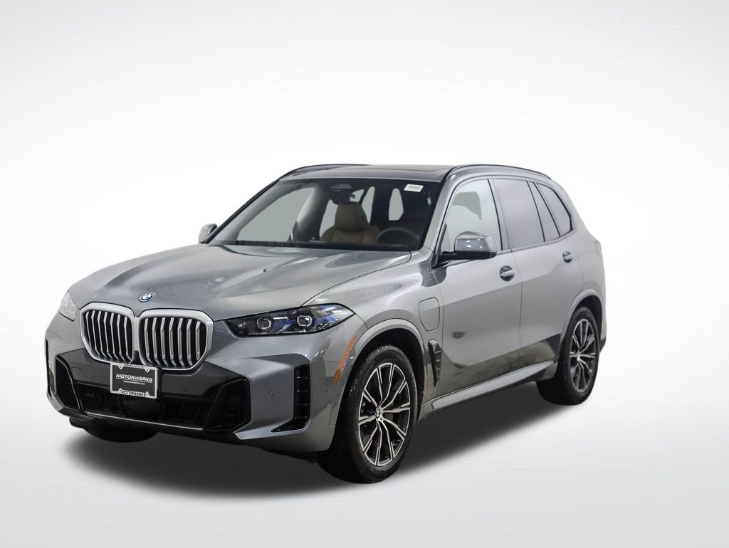 2026 BMW X5 xDrive50e's photo