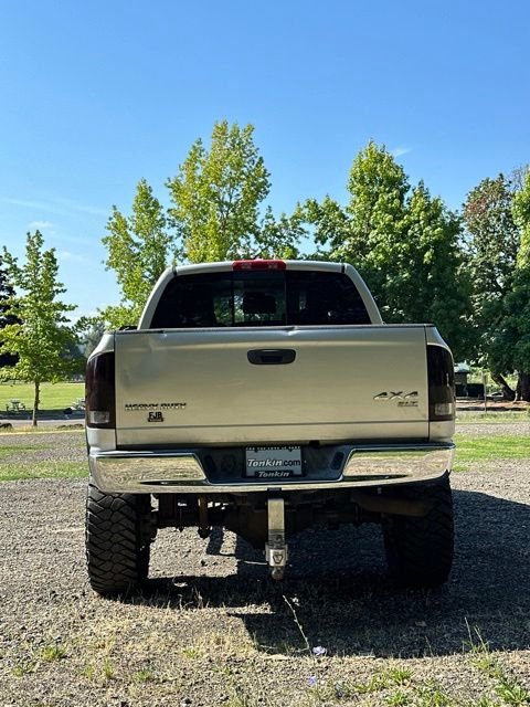 Used 2006 Bright Silver Metallic Dodge SLT image 8
