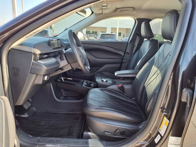 Used 2022 Gray Ford Select image 20
