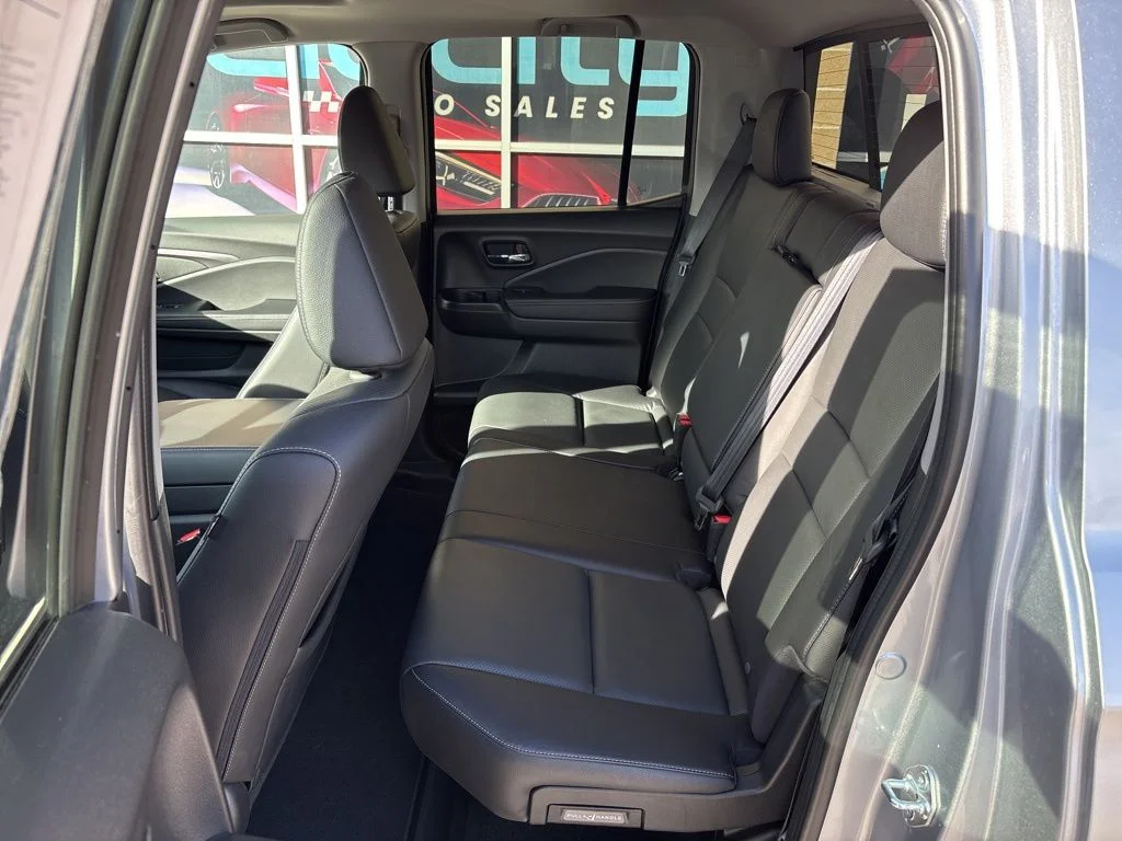 Used 2025 Silver Honda RTL image 15