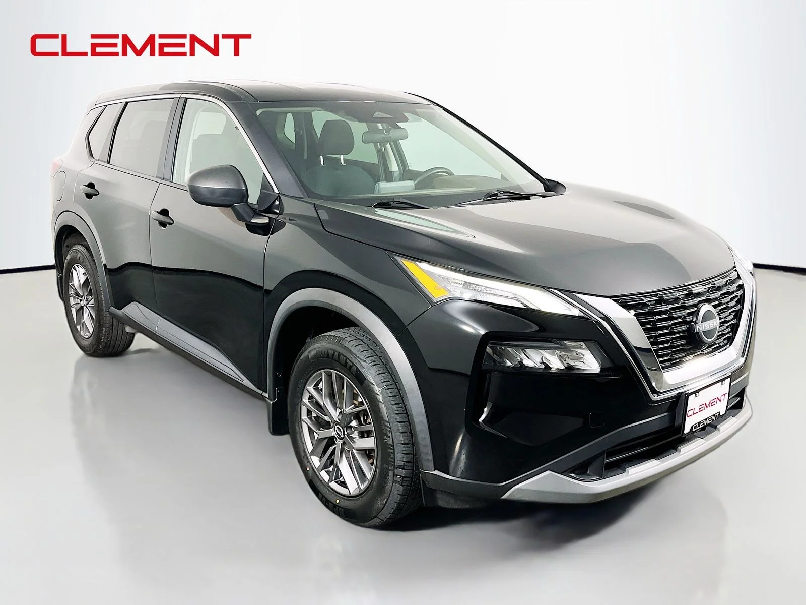 Used 2023 Black Nissan S image 4