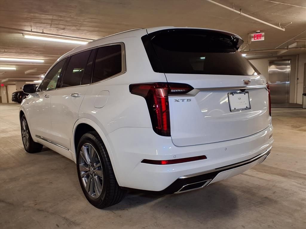 2025 Cadillac XT6 Premium Luxury - Photo 10