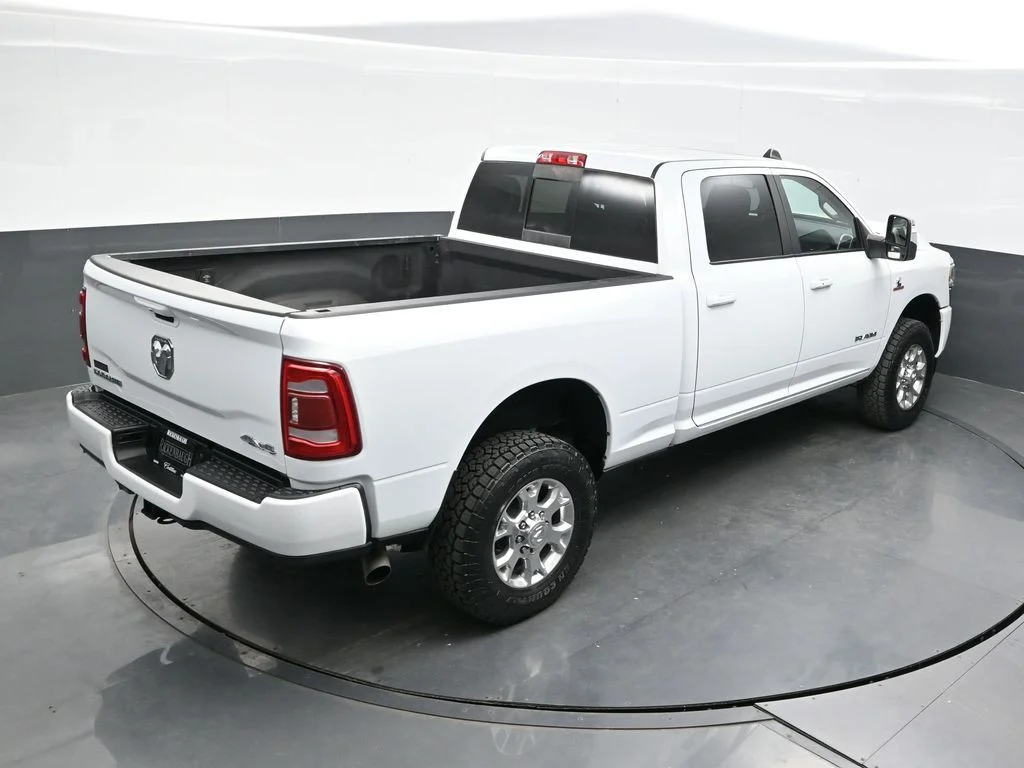 Used 2023 White Ram Laramie image 35