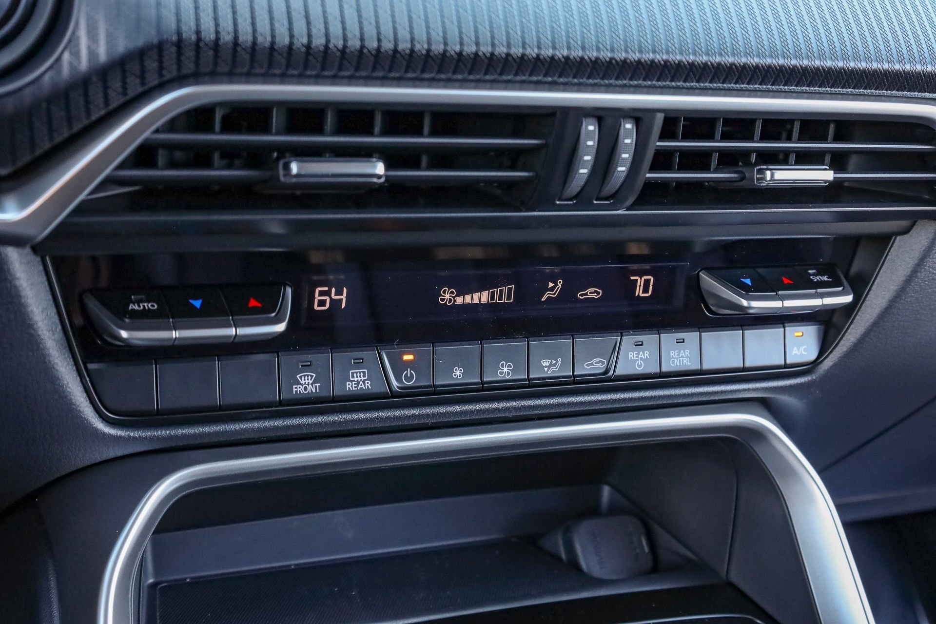 New 2026 Rhodium White Premium Mazda 3.3 Turbo Select AWD image 16