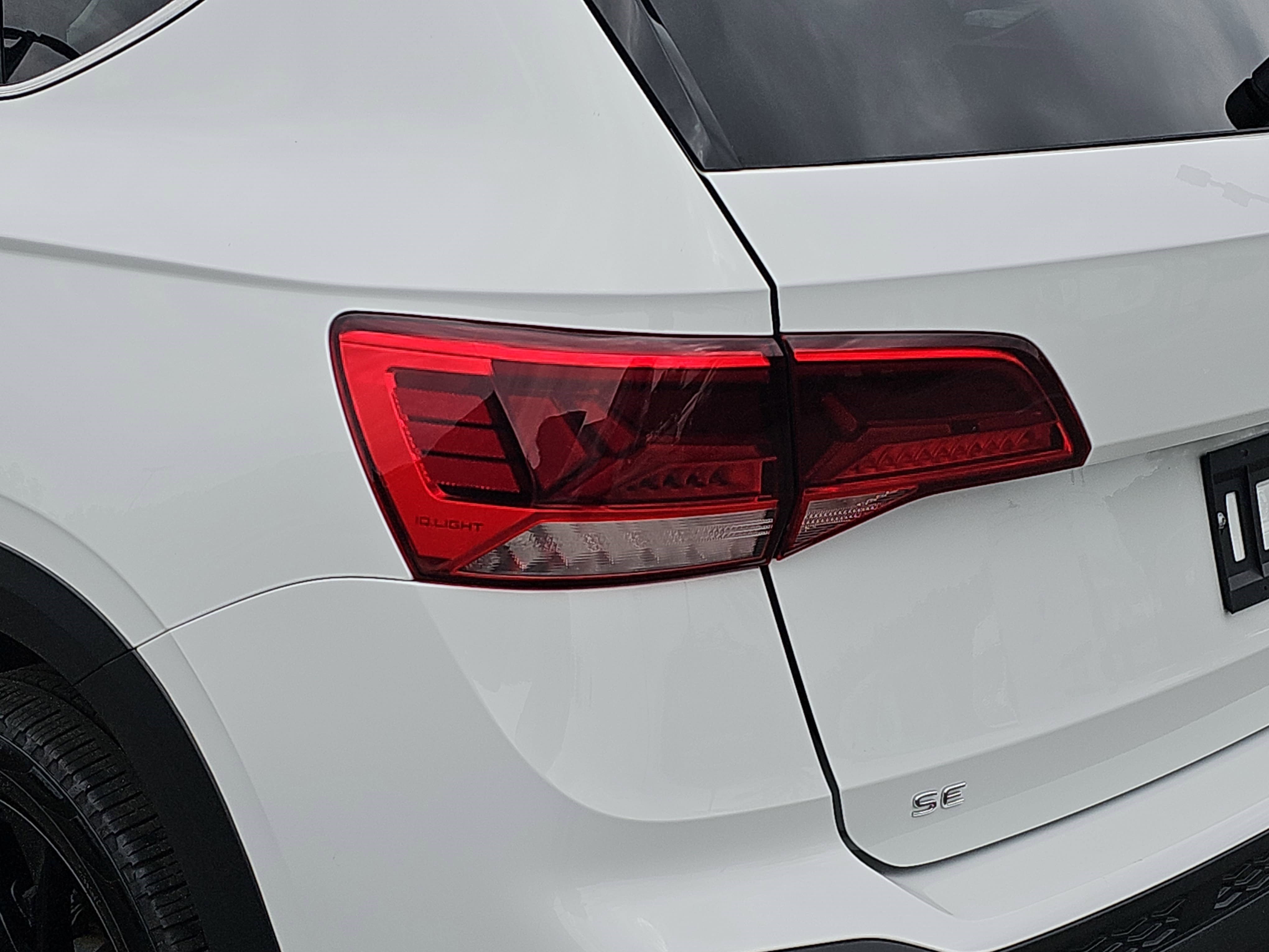 2024 Volkswagen Taos SE - Photo 33