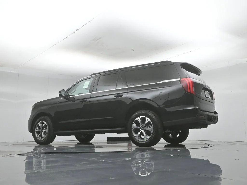 New 2027 Agate Black Metallic Ford Active image 54