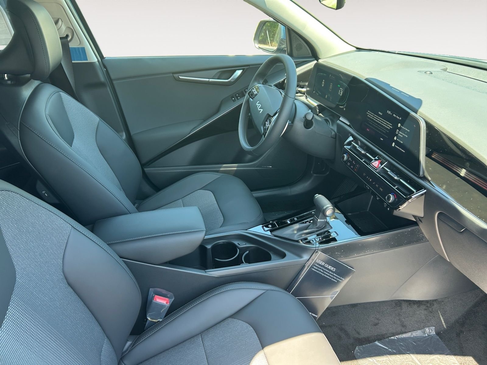 New 2026 Mineral Blue Kia EX image 15