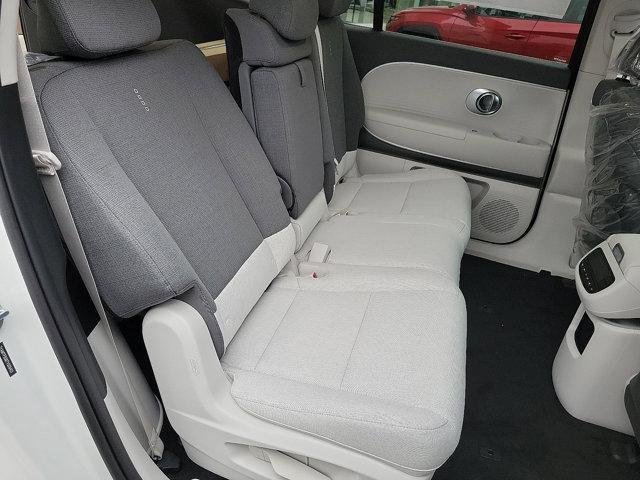 New 2026 Snow White Pearl Hyundai SE image 18