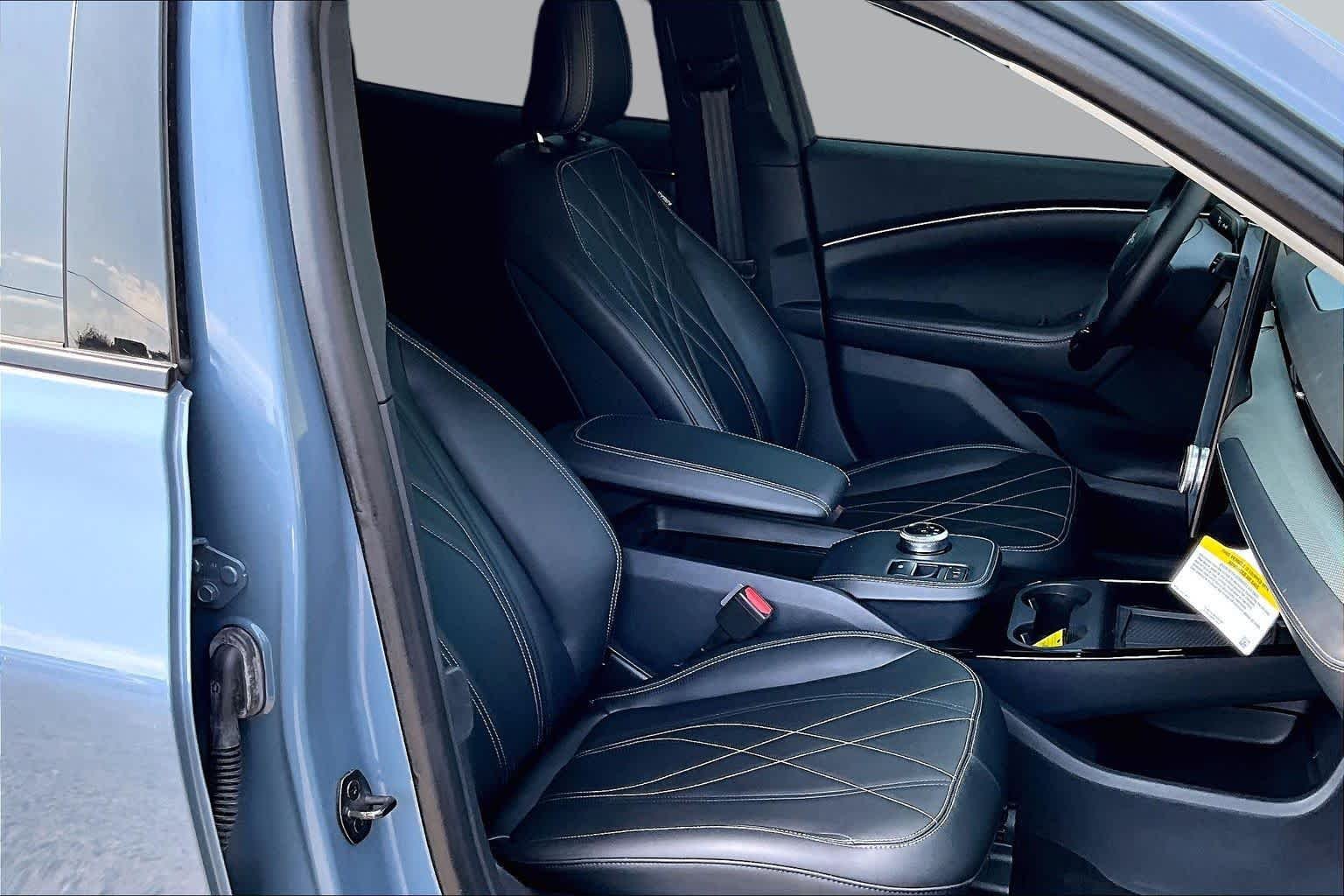 Certified Used 2023 Vapor Blue Metallic Ford Select image 8