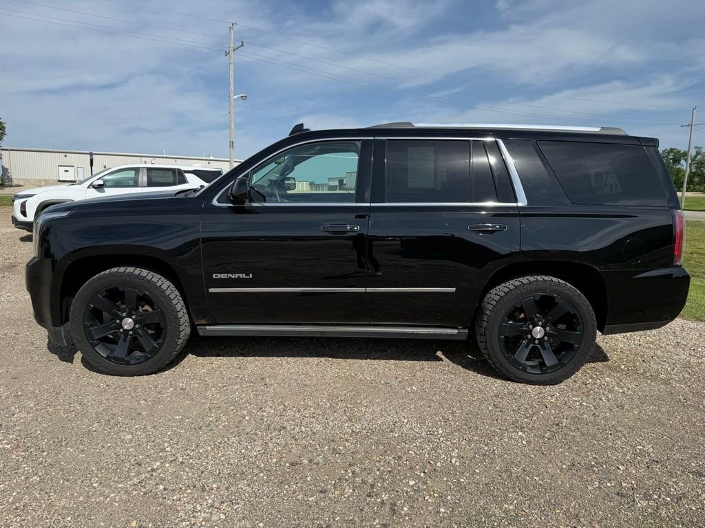Used 2016 Black GMC Denali image 6