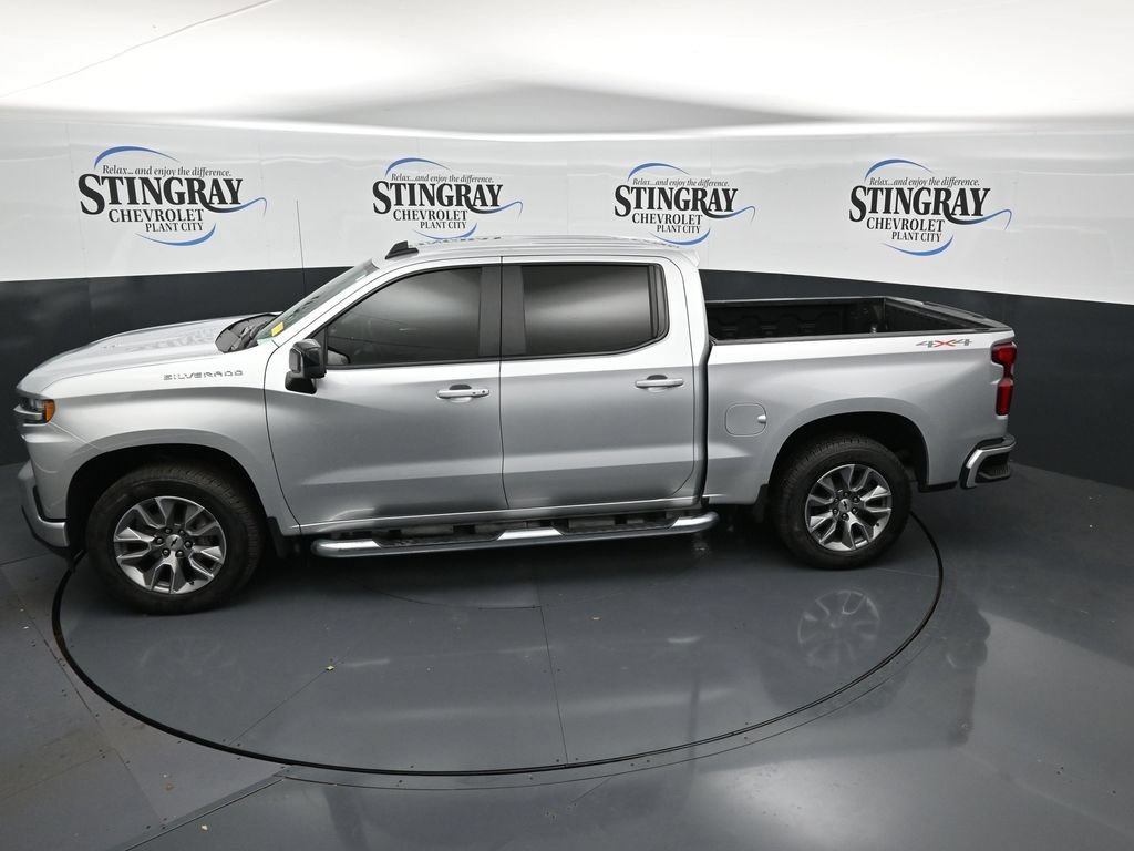 Used 2021 SILVER ICE METALLIC Chevrolet RST image 21
