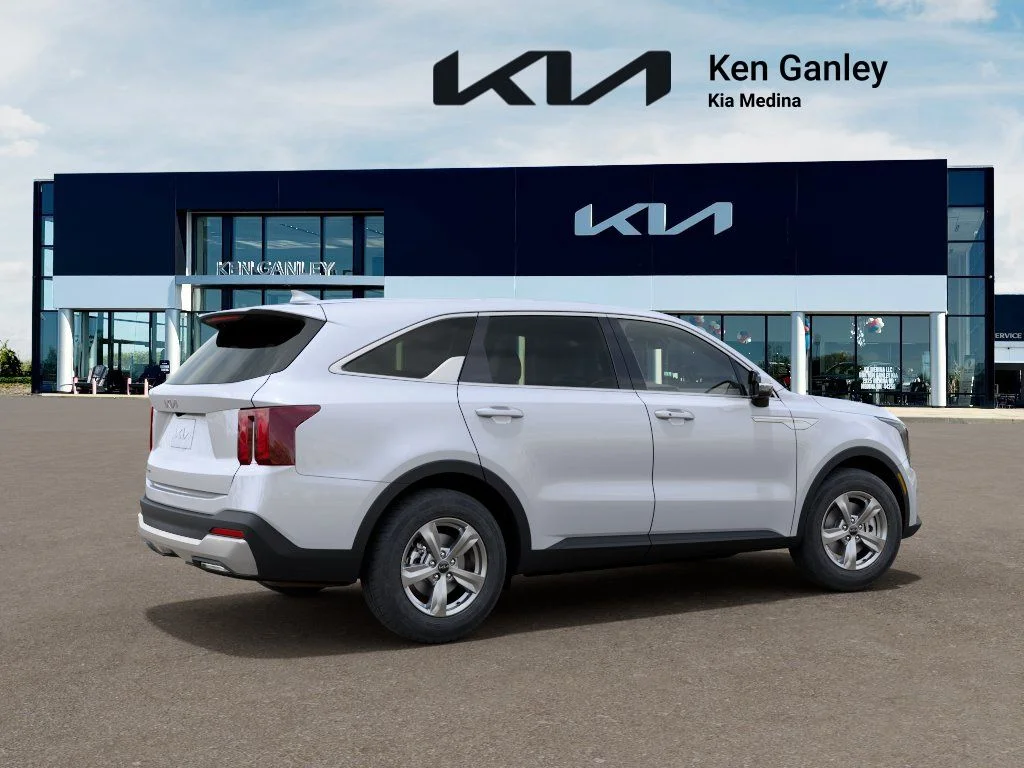 New 2026 Glacial White Pearl Kia LX image 6