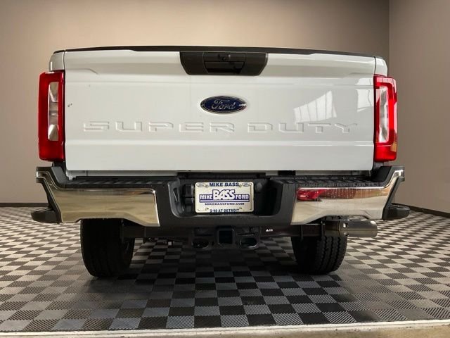 2026 Ford F-350 Super Duty XL - Photo 10