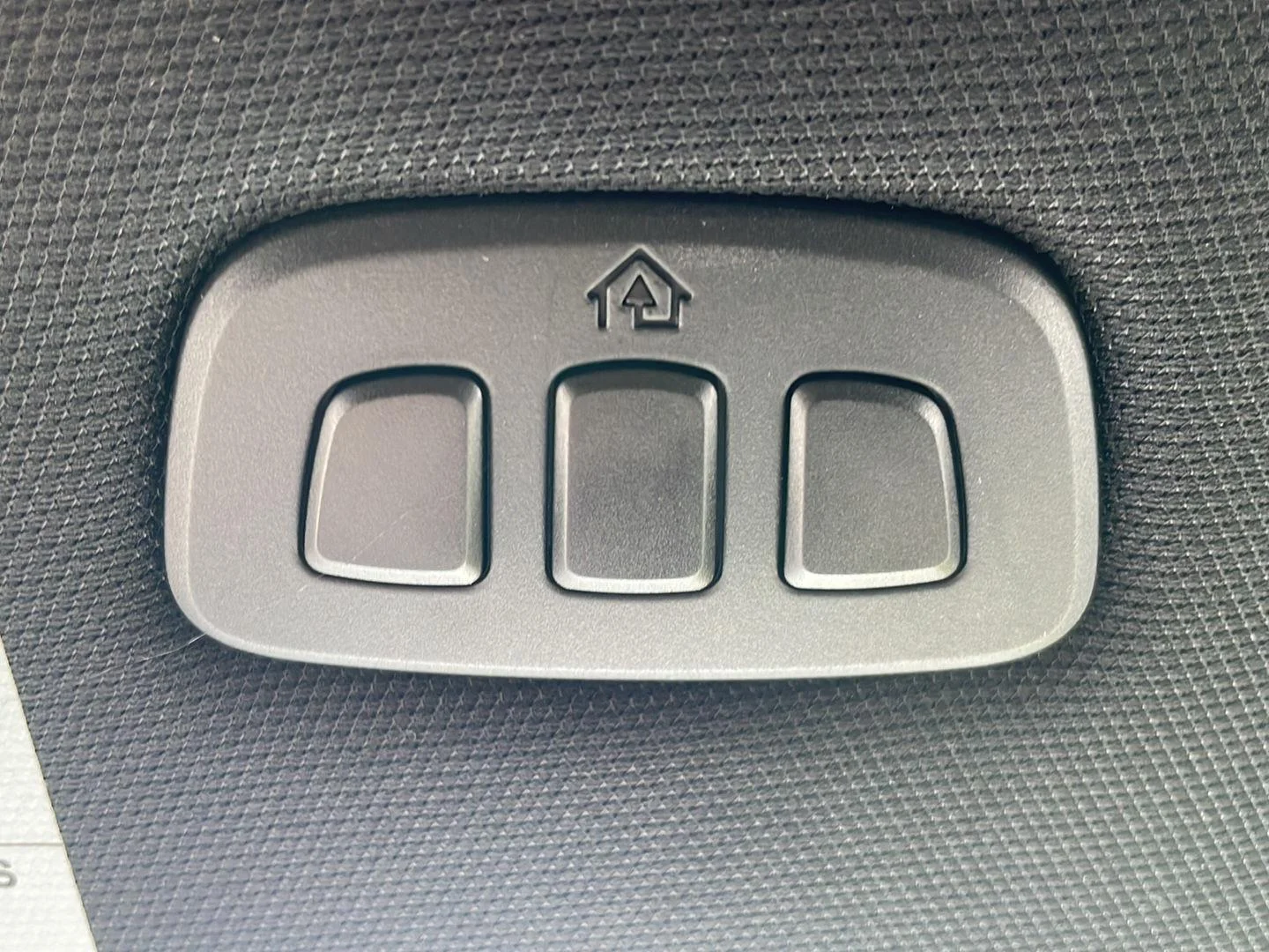 New 2026 Carbonized Gray Metallic Ford ST-Line image 24
