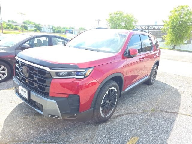 2026 Honda Pilot Touring AWD's photo