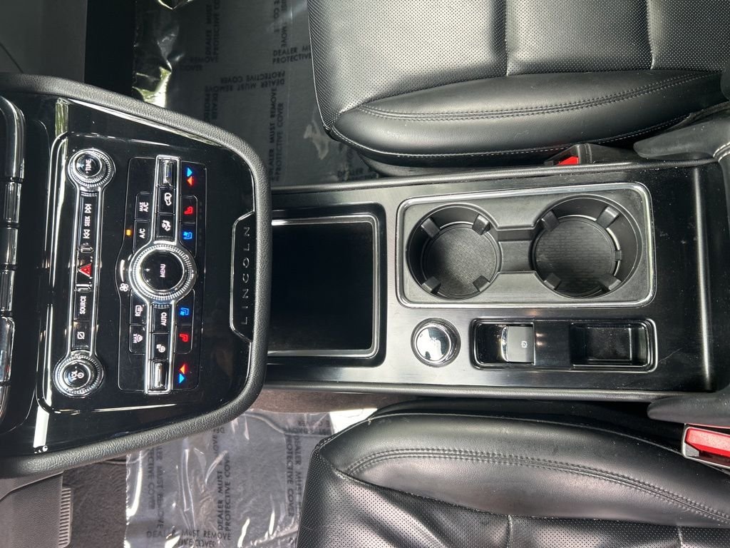 Used 2022 Gray Lincoln Standard image 17