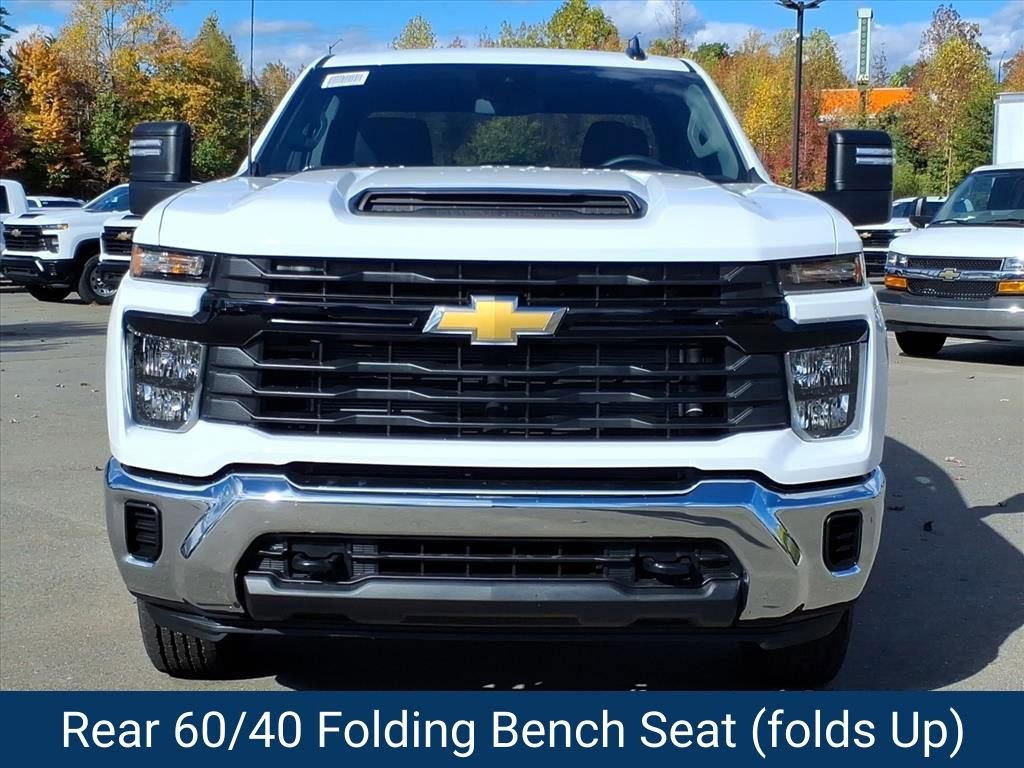 New 2026 Summit White Chevrolet WT image 33