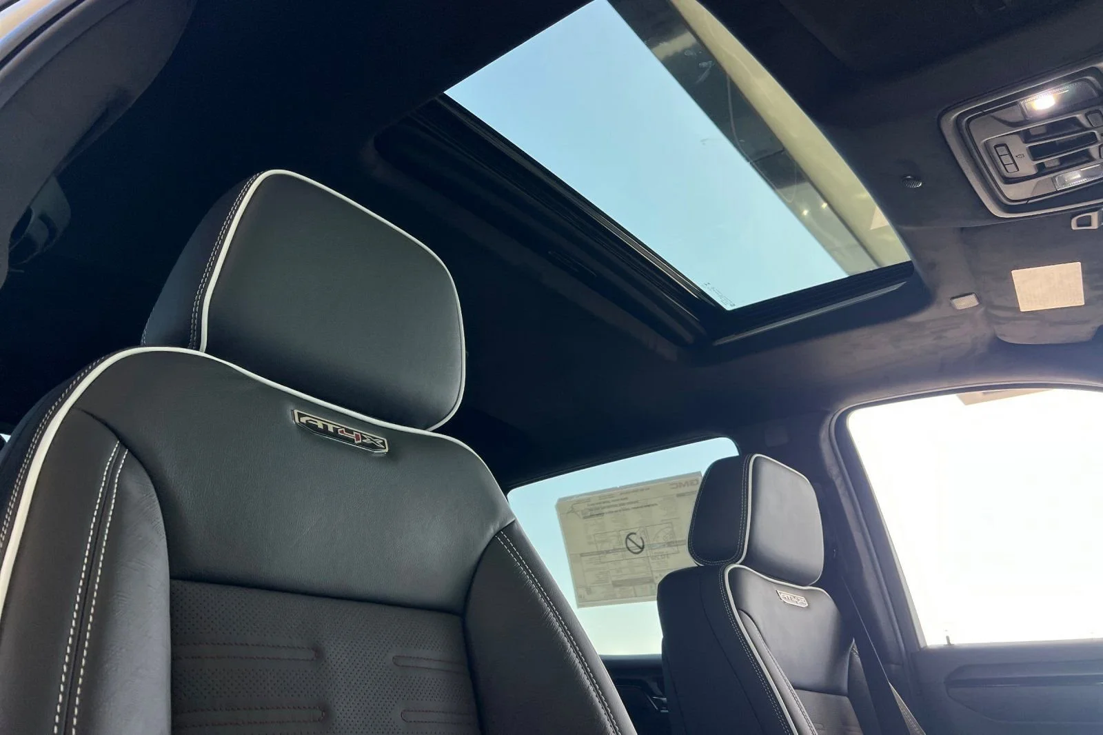 2026 GMC Sierra 1500 AT4X - Photo 15