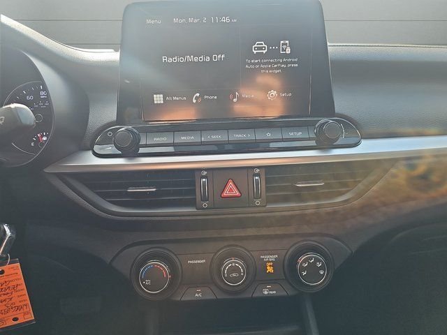 2023 Kia Forte LXS - Photo 19