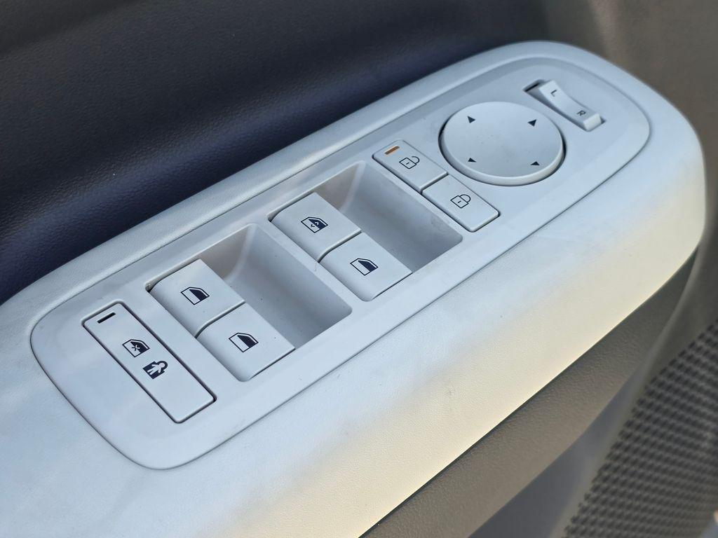 New 2026 Silver Hyundai SE image 20