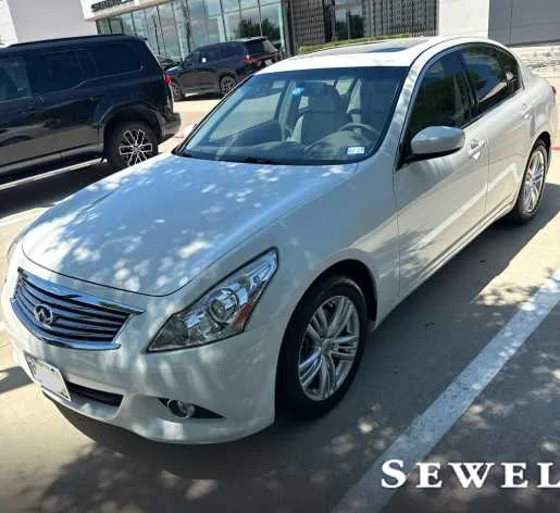 2011 INFINITI G's photo