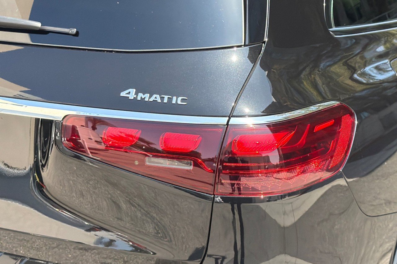 New 2026 Obsidian Black Metallic Mercedes-Benz GLS 450 4MATIC® SUV image 28