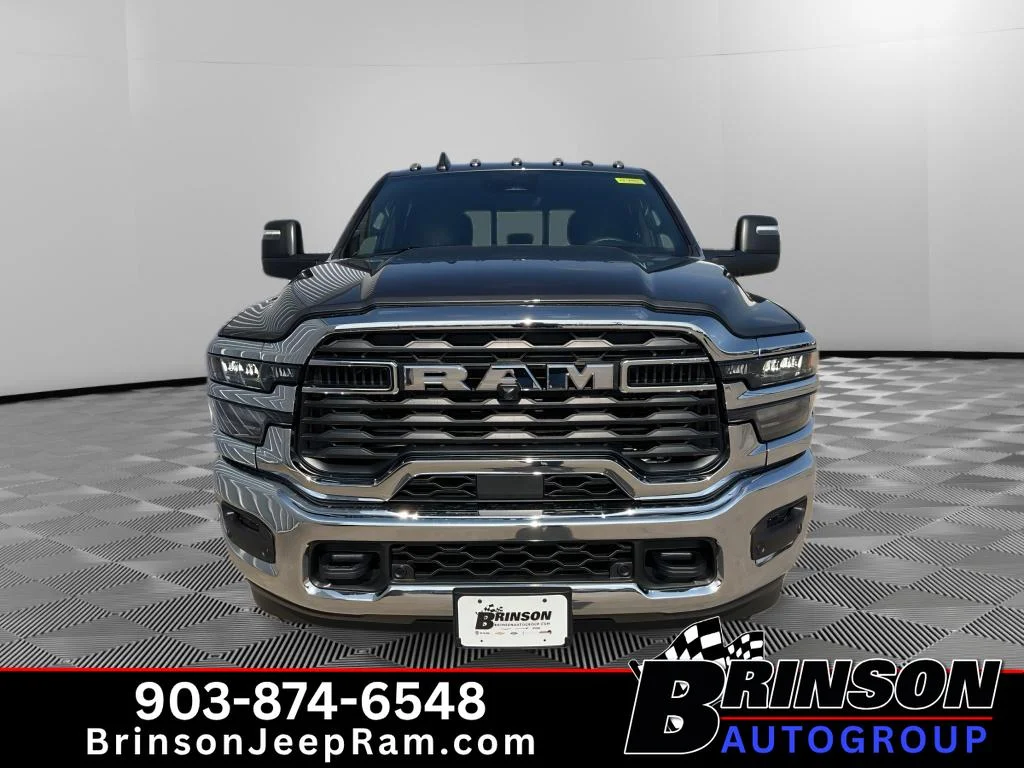 New 2026 Granite Crystal Metallic Clearcoat Ram Tradesman image 2