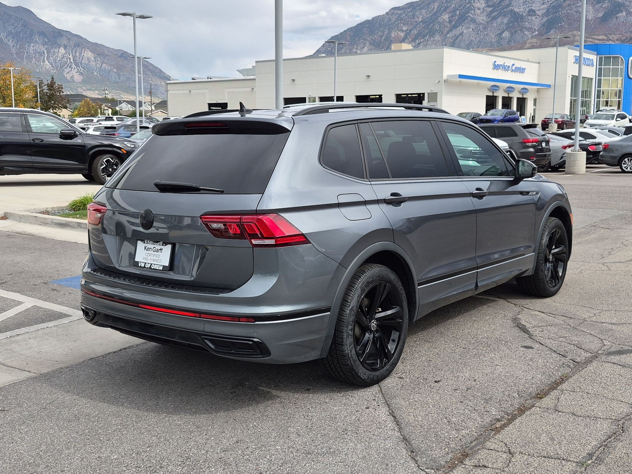 Certified Used 2024 Platinum Gray Metallic Volkswagen SE R-Line Black image 3