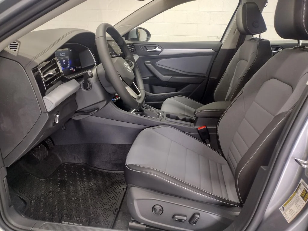 New 2026 Silver Volkswagen 1.5T SE image 20