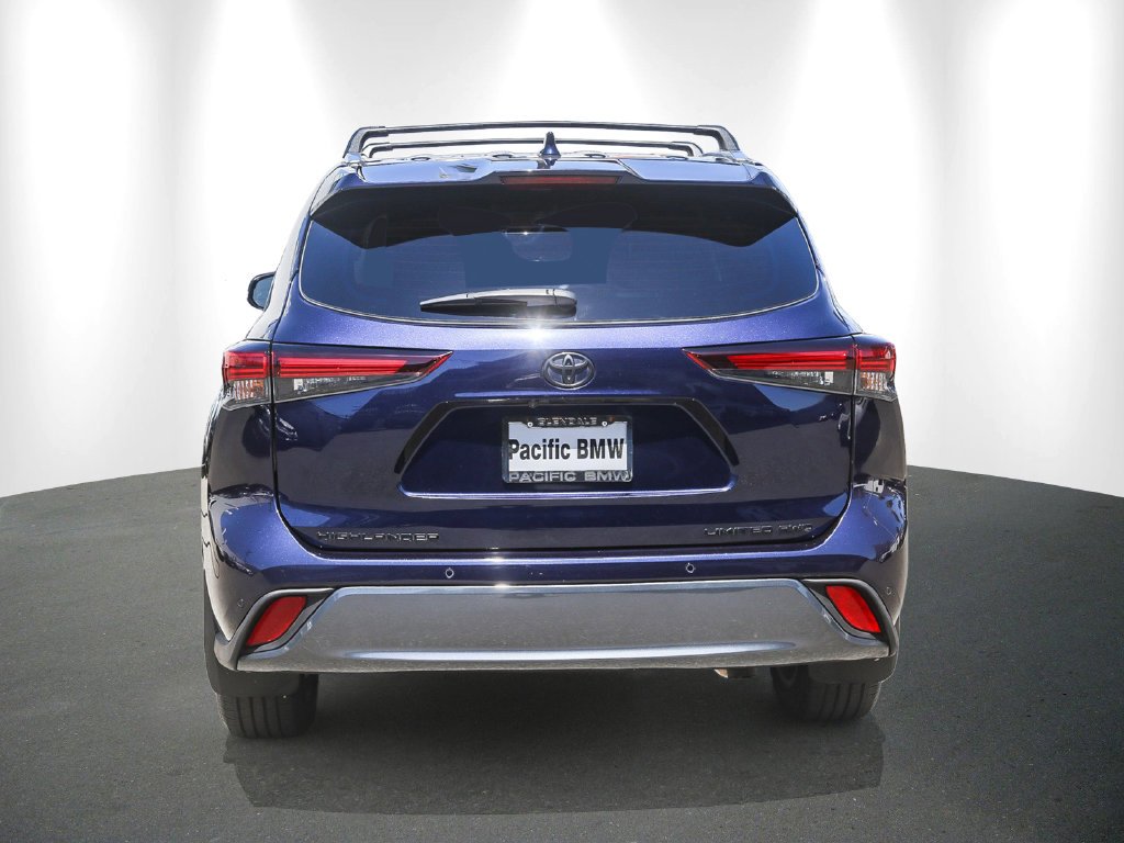 2024 Toyota Highlander photo 5