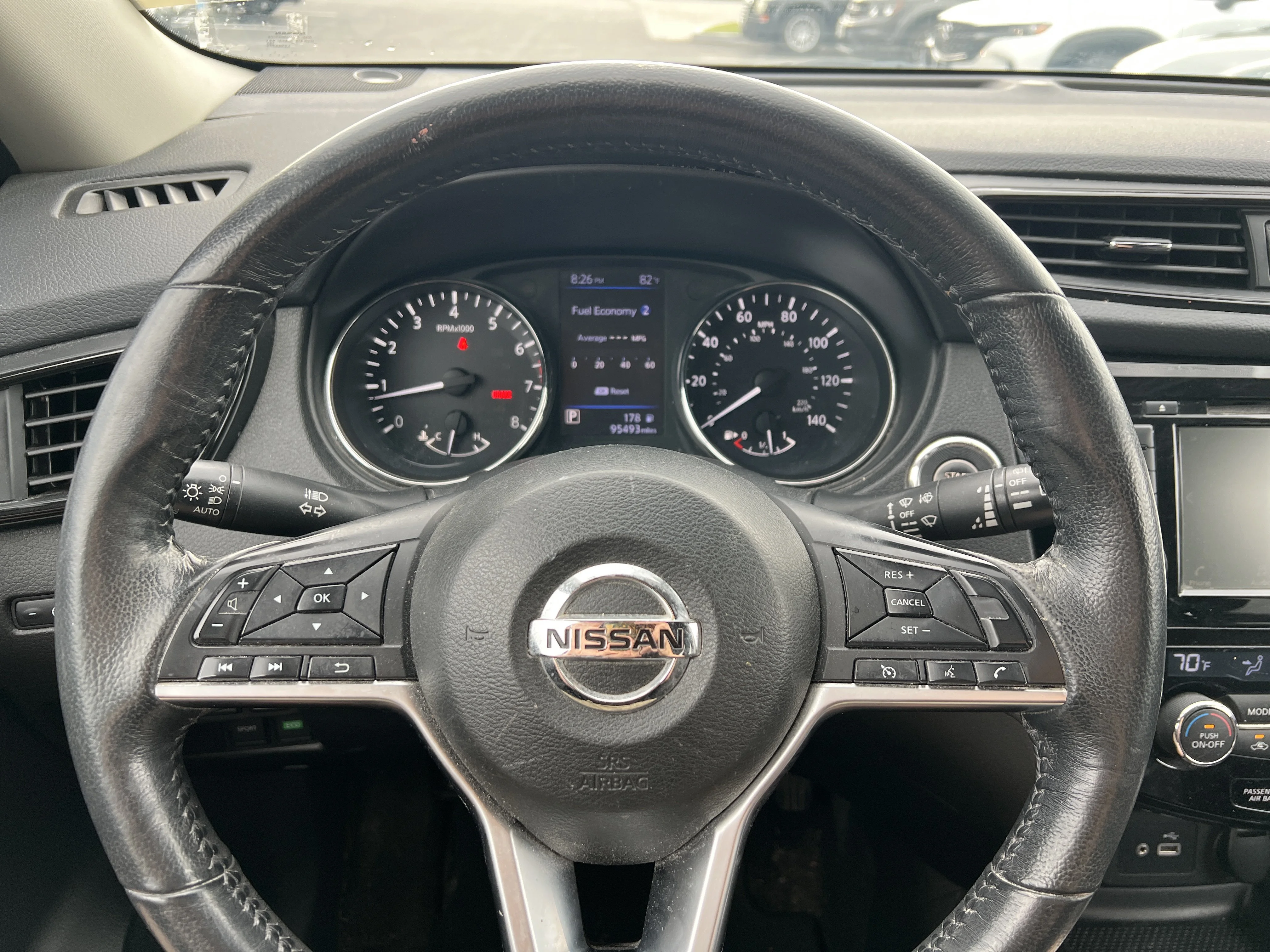 Used 2018 Scarlet Ember Nissan SV image 10