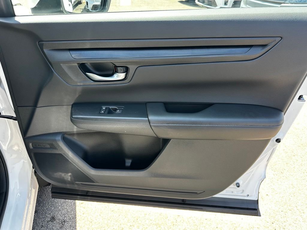 Used 2025 White Honda EX image 13