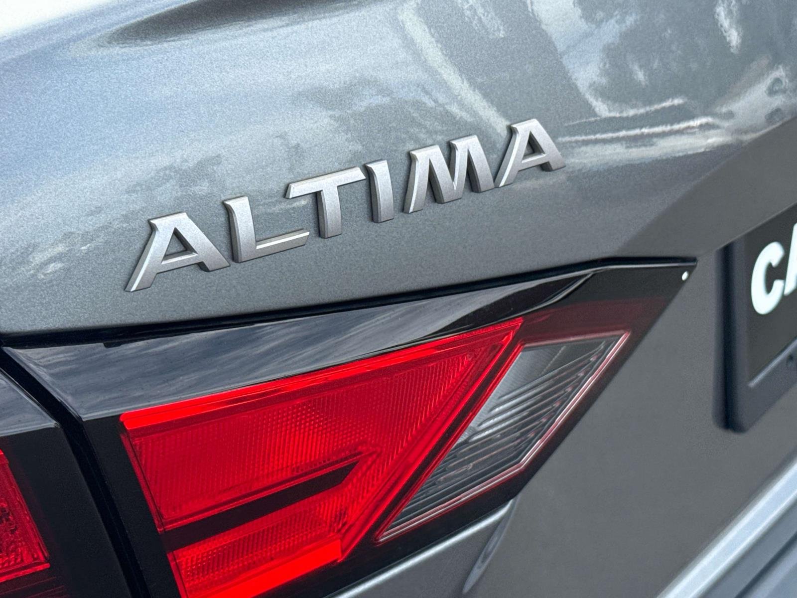 2023 Nissan Altima SV - Photo 7