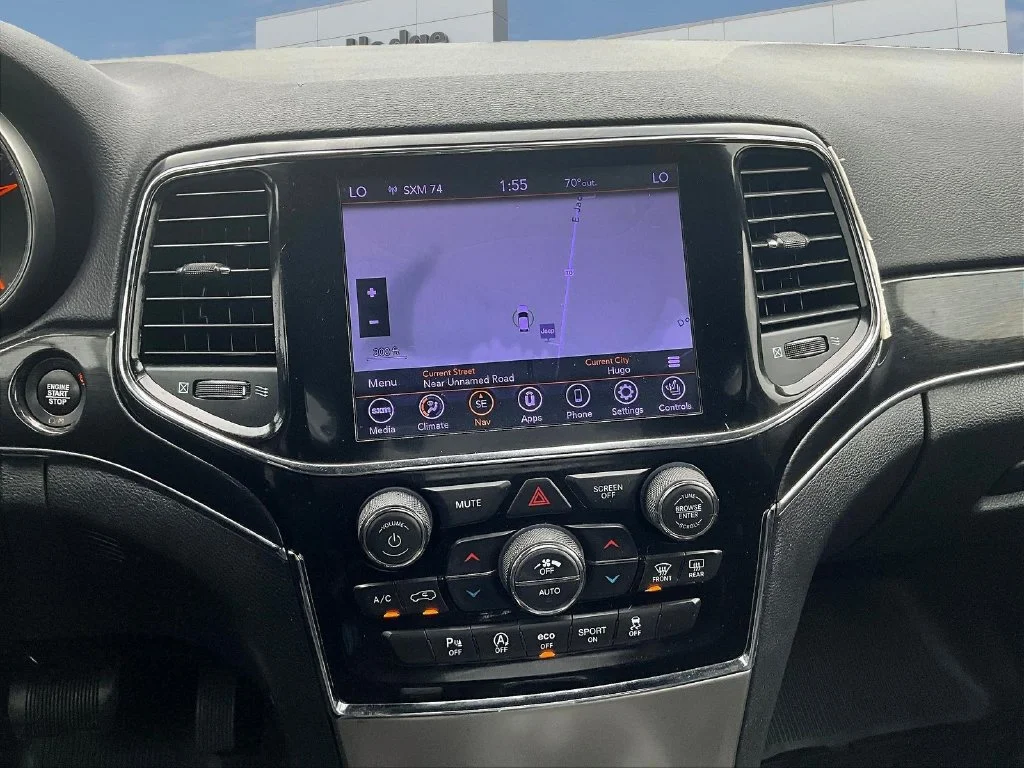 Used 2020 White Jeep Trailhawk image 13