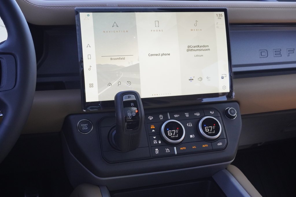 New 2026 Fuji White Land Rover V8 image 15