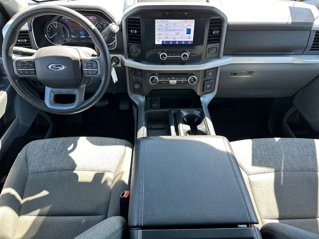 Used 2023 White Ford XLT image 23