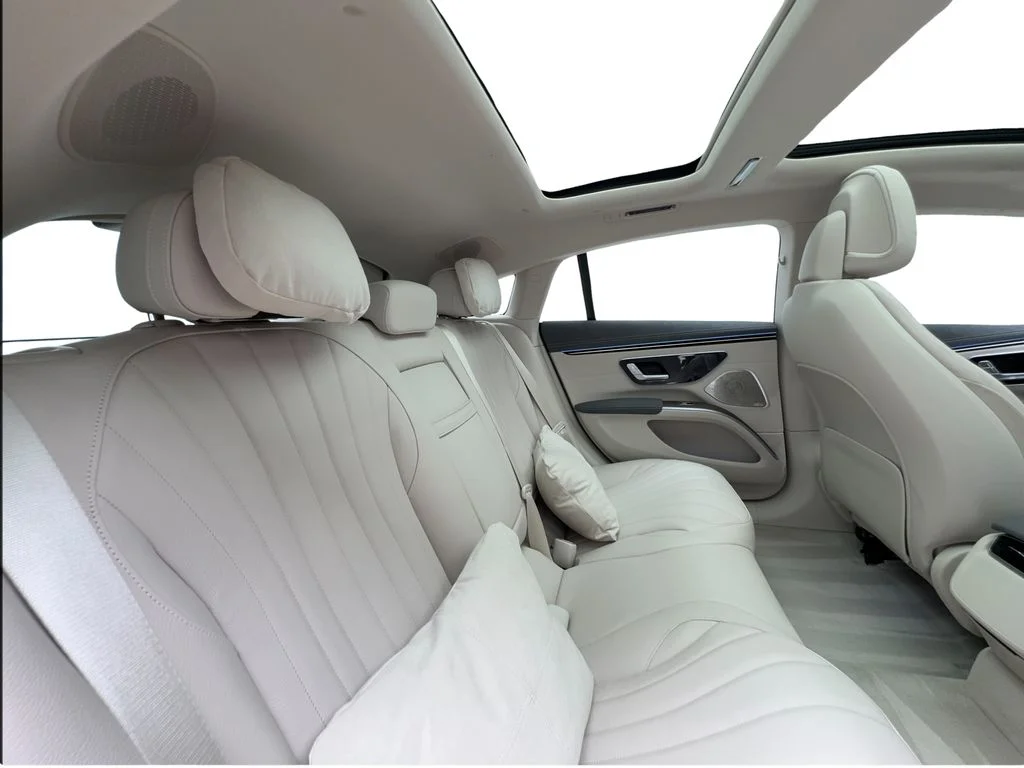 Used 2023 White Mercedes-Benz 450 image 26
