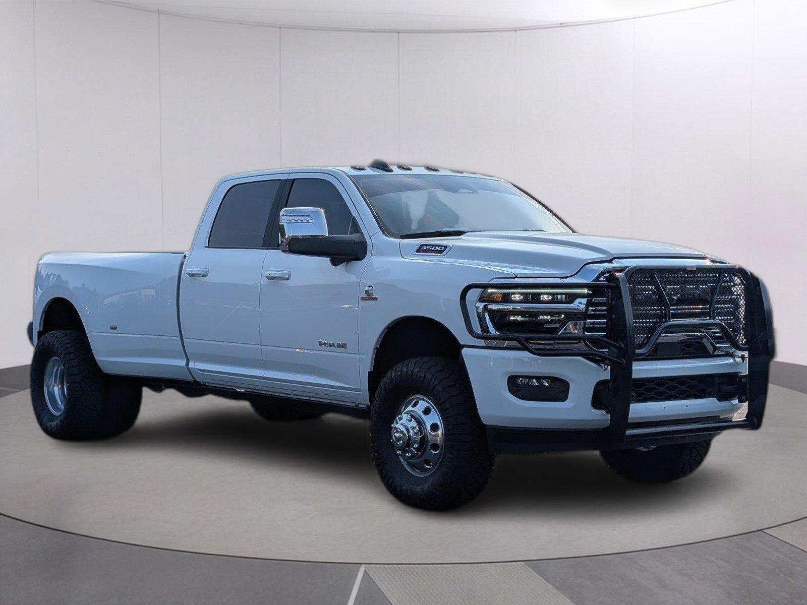 Used 2025 Bright White Clearcoat Ram Laramie image 9