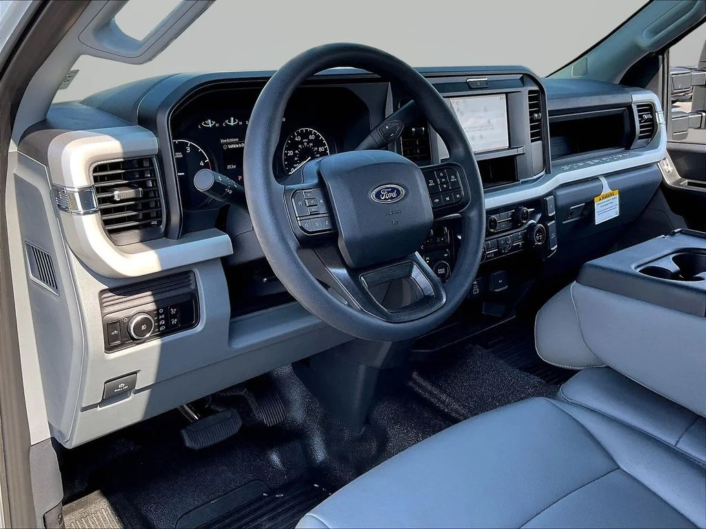 New 2026 Oxford White Ford F-450® XL image 7