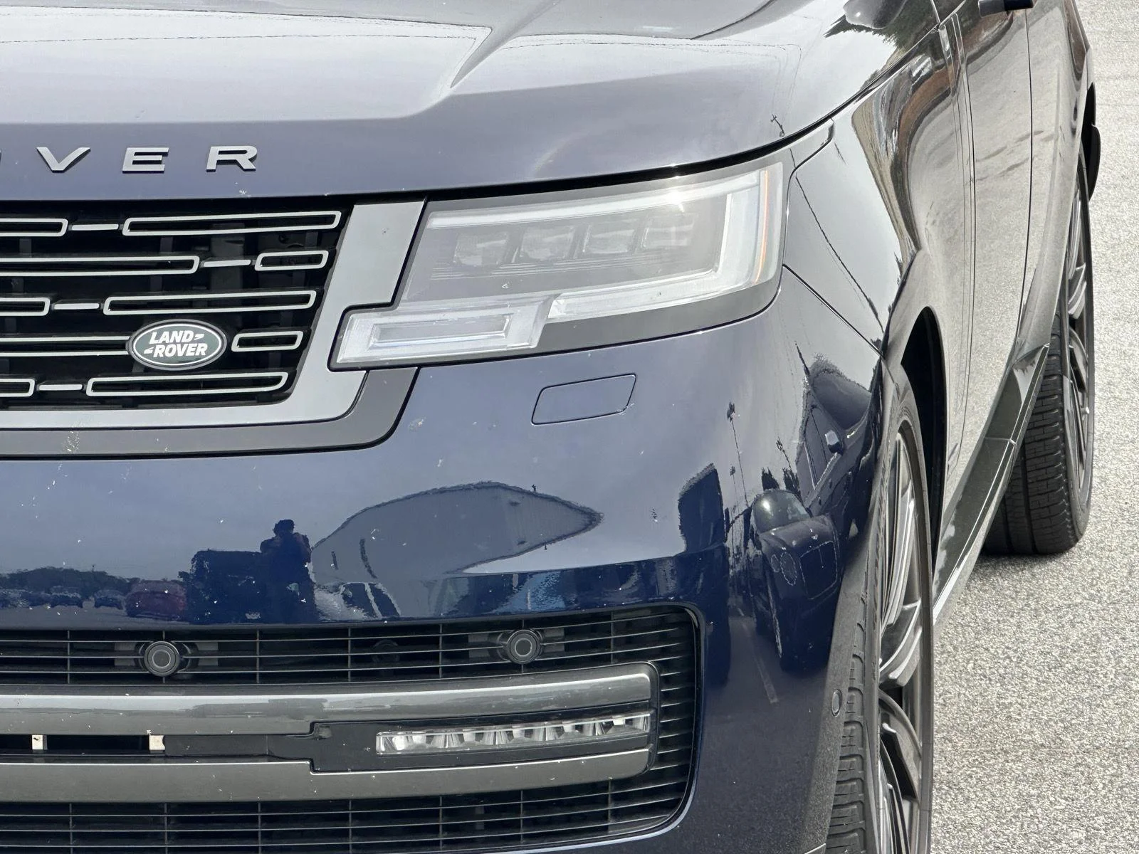 Used 2023 Portofino Blue Metallic Land Rover Autobiography image 54