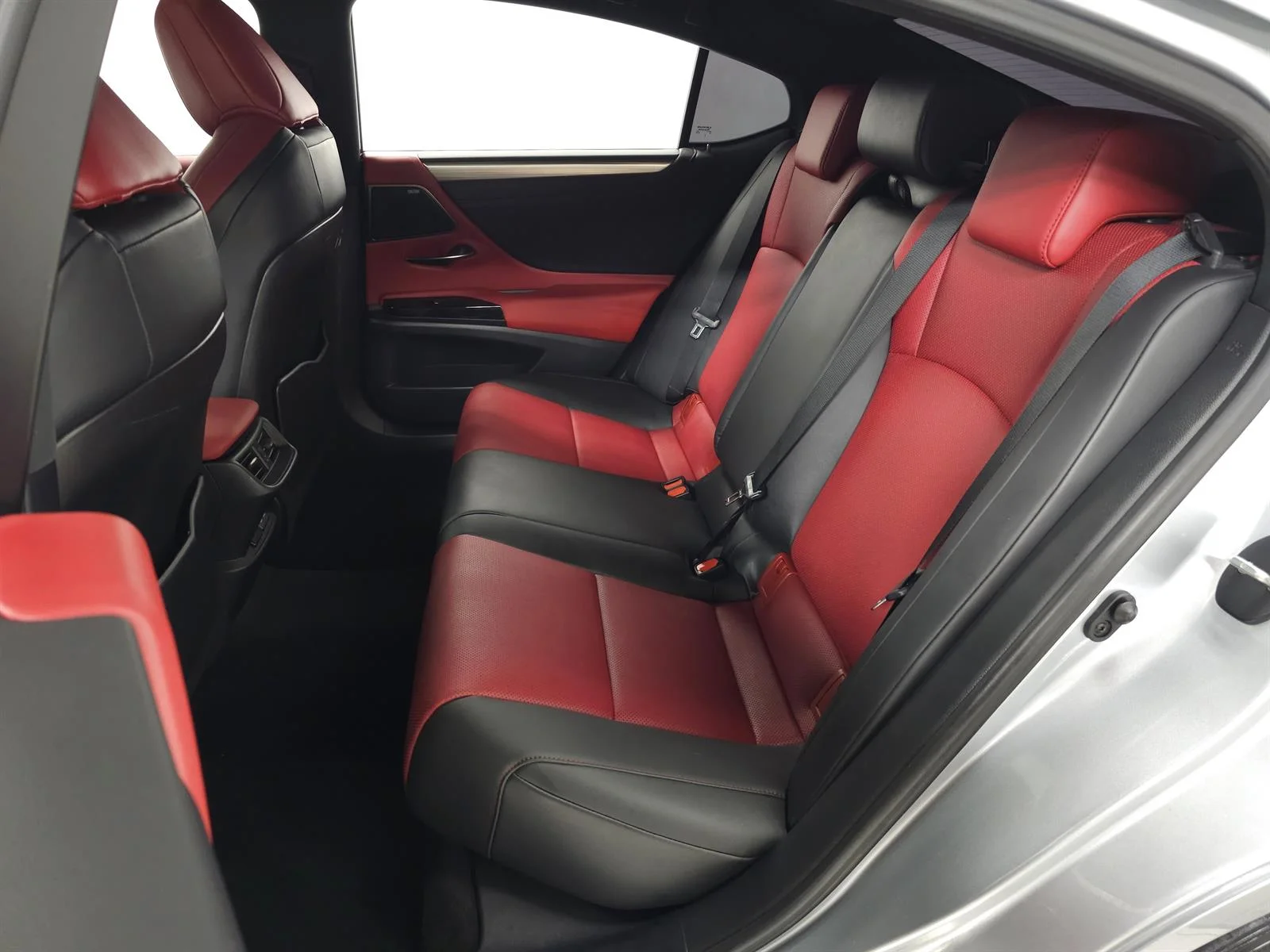 Certified Used 2023 Iridium 1l2 Lexus F SPORT Handling image 32