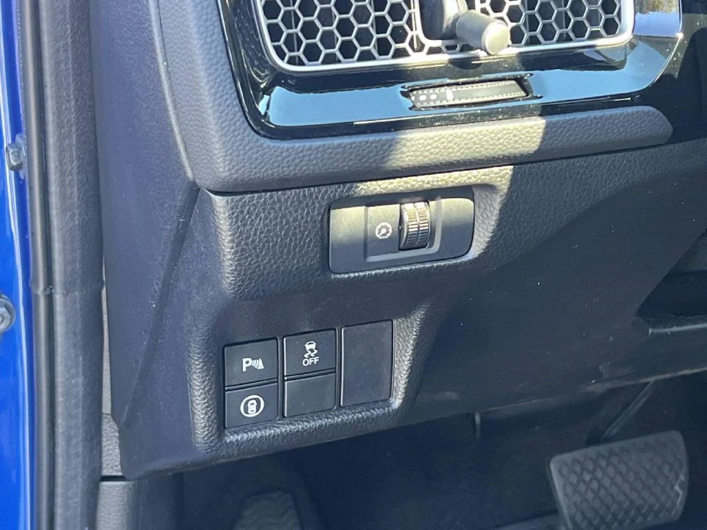 Used 2022 Blue Honda Touring image 26