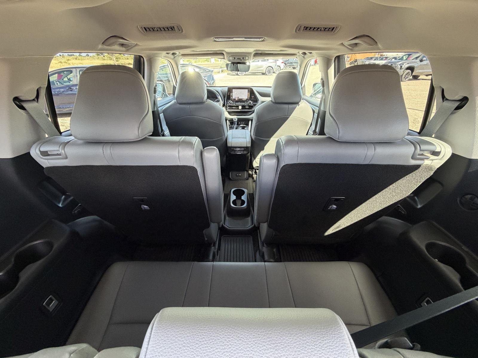 Certified Used 2026 Wind Chill Pearl Toyota XLE image 19