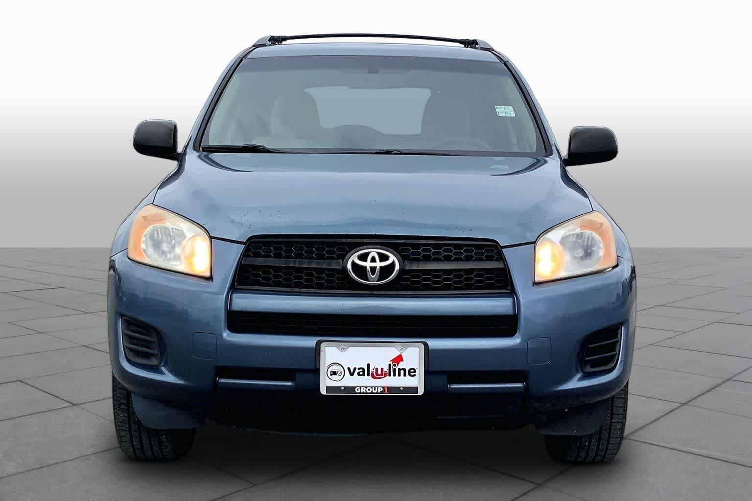 Used 2010 Pacific Blue Metallic Toyota  image 3