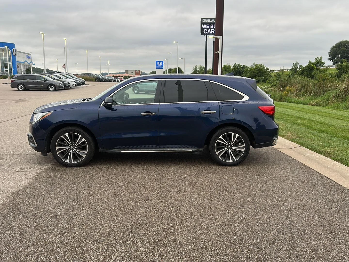 Used 2020 Fathom Blue Pearl Acura SH-AWD w/Tech image 6