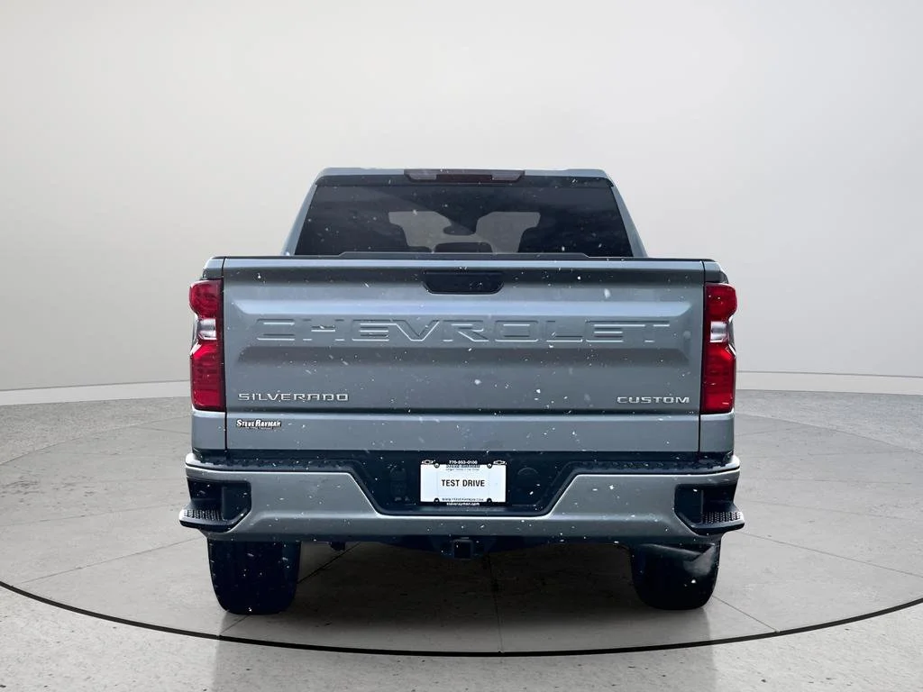 New 2026 Chevrolet Silverado 1500 Custom 4D Crew Cab
