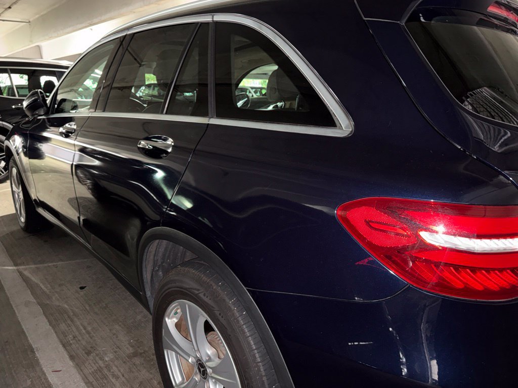 Used 2018  Mercedes-Benz GLC 350e image 4